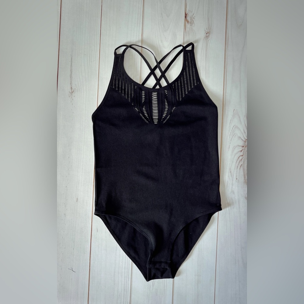 Seamless High Neck Cutout Ribbed Bodysuit